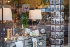 the gift shop 